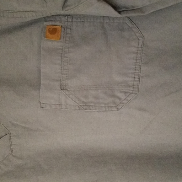 Carhartt Gray V-Neck Short Sleeve Scrub Top - Picture 2 of 5